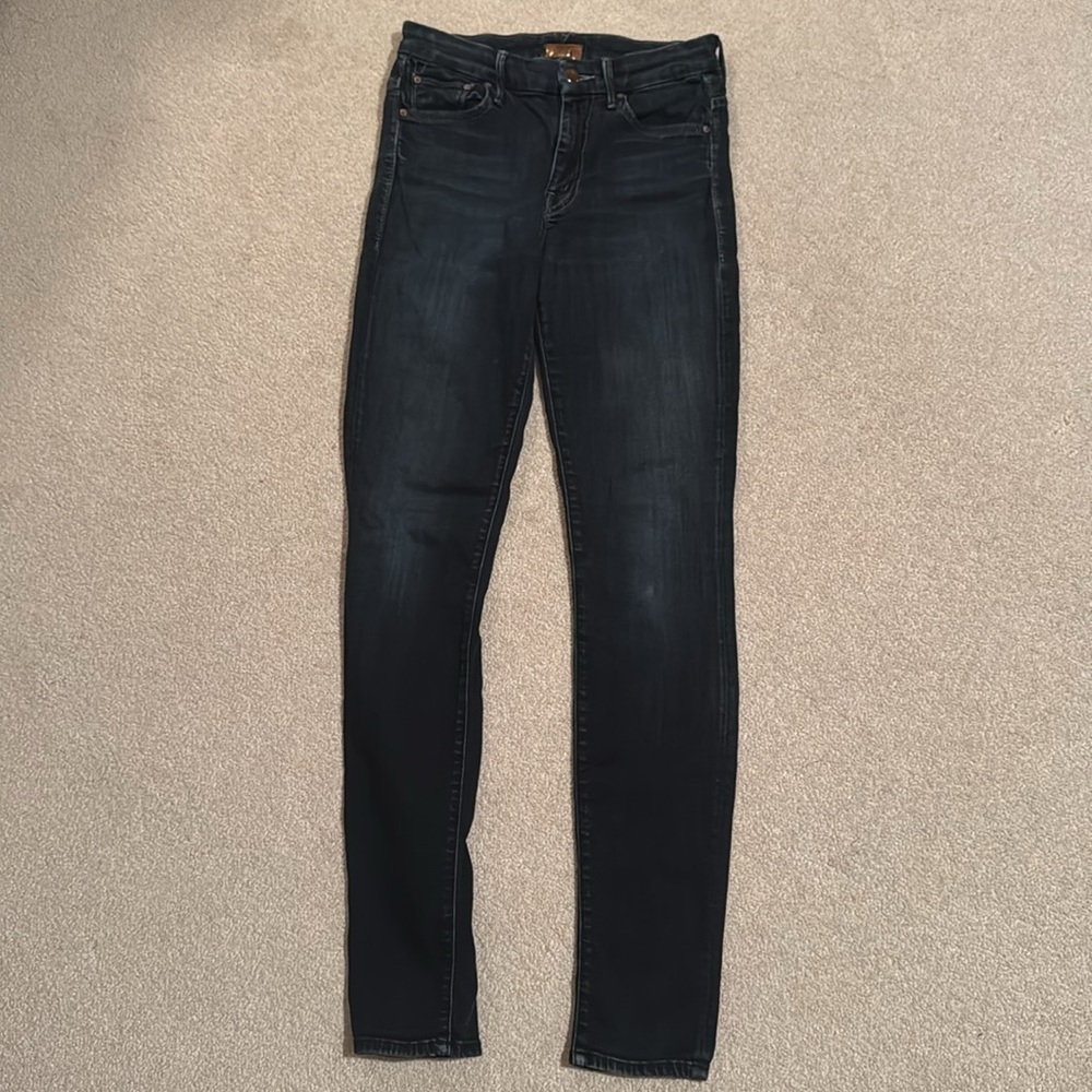 Mother jeans - high waisted looker size 25
Faded black